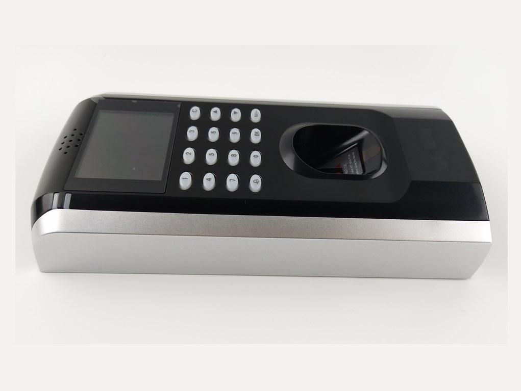 香港某體育局門禁系統，指紋密碼一體機