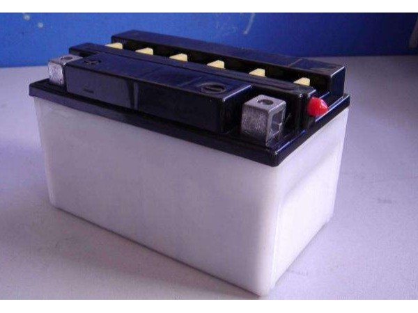 如何將電池接入動(dòng)環(huán)線(xiàn)上？