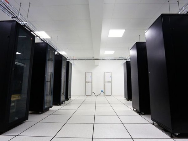 這有你在找的機房溫控電話報警設備！