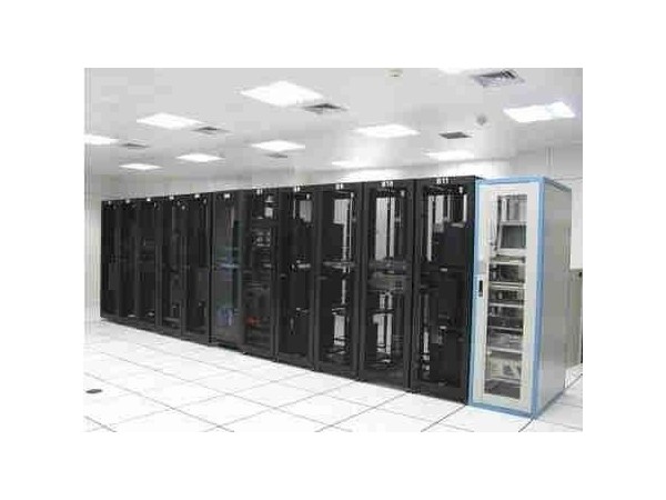 小型UPS電源機房動環(huán)監(jiān)控系統(tǒng)，可按需定制監(jiān)控內(nèi)容！