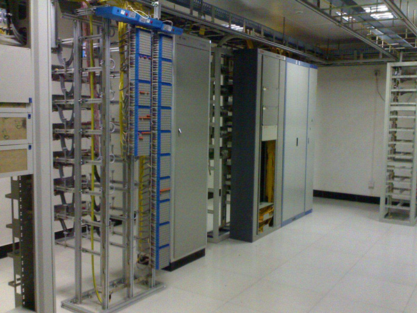 高速公路監(jiān)控中心機房動環(huán)監(jiān)控系統(tǒng)，有解決方案嗎？